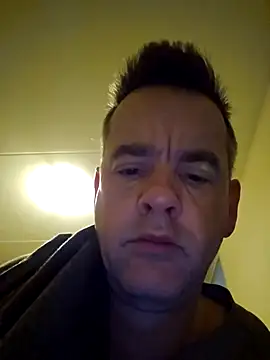 Snapshot of Hectorthyssen1 chatting on 01.12.25 Hectorthyssen1 online show from 01.12.25