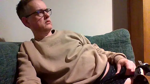 Snapshot of Hectorthyssen1 chatting on 01.19.25 Hectorthyssen1 online show from 01.19.25