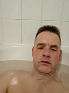 Snapshot of Hectorthyssen1 chatting on 01.29.25 Hectorthyssen1 online show from 01.29.25