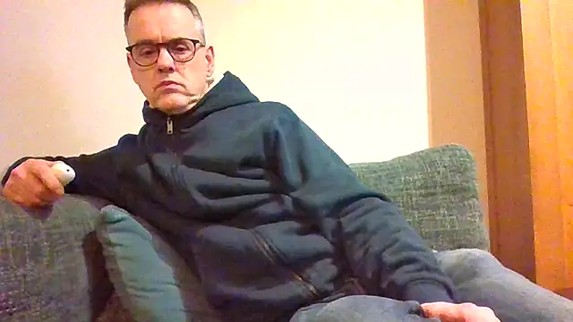 Snapshot of Hectorthyssen1 chatting on 01.30.25 Hectorthyssen1 online show from 01.30.25