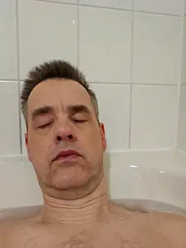 Snapshot of Hectorthyssen1 chatting on 02.17.25 Hectorthyssen1 online show from 02.17.25