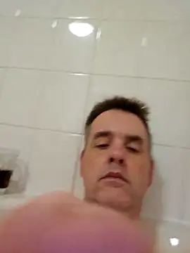 Snapshot of Hectorthyssen1 chatting on 03.04.25 Hectorthyssen1 online show from 03.04.25