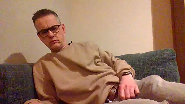 Snapshot of Hectorthyssen1 chatting on 03.14.25 Hectorthyssen1 online show from 03.14.25