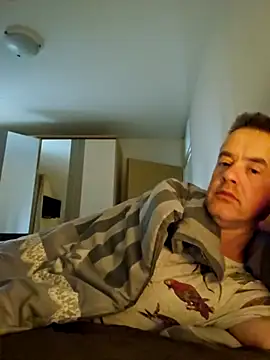 Snapshot of Hectorthyssen1 chatting on 09.13.25 Hectorthyssen1 online show from 09.13.25