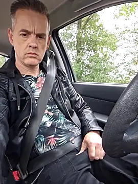 Snapshot of Hectorthyssen1 chatting on 09.17.25 Hectorthyssen1 online show from 09.17.25