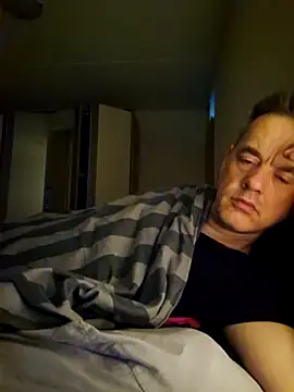 Snapshot of Hectorthyssen1 chatting on 11.01.25 Hectorthyssen1 online show from 11.01.25