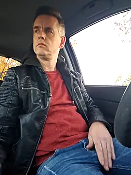 Snapshot of Hectorthyssen1 chatting on 11.07.25 Hectorthyssen1 online show from 11.07.25