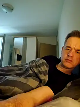 Snapshot of Hectorthyssen1 chatting on 11.09.25 Hectorthyssen1 online show from 11.09.25