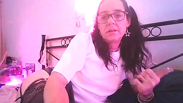 ingrid1982 online show from 09.24.25