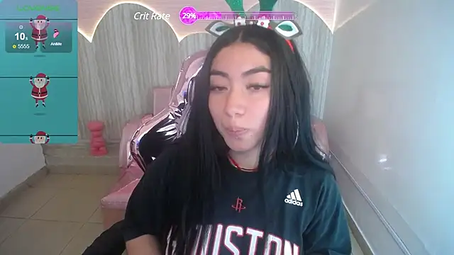 Snapshot of melodii_t chatting on 12.12.24 melodii t online show from 12.12.24