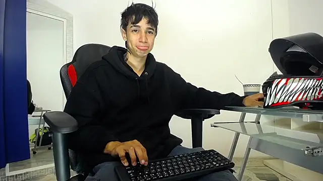 Zacktk7 online show from 12.19.24