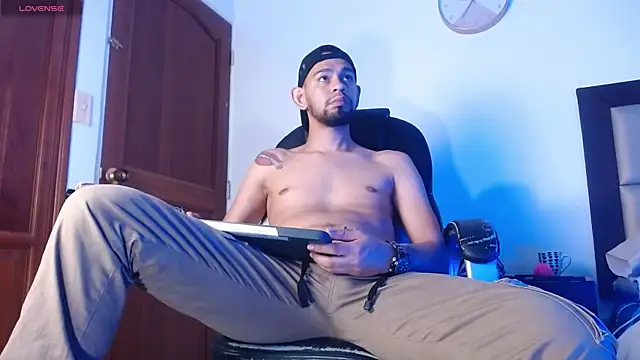 Bedobigcock online show from 03.18.25