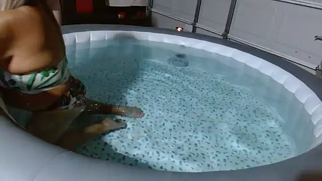 Snapshot of 69vivian chatting on 01.18.25 69vivian online show from 01.18.25