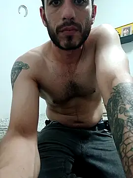 Snapshot of jhonyhot9292 chatting on 10.25.25 jhonyhot9292 online show from 10.25.25