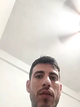 Snapshot of jhonyhot9292 chatting on 11.23.25 jhonyhot9292 online show from 11.23.25