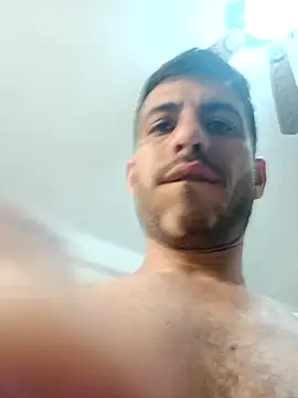 Snapshot of jhonyhot9292 chatting on 11.24.25 jhonyhot9292 online show from 11.24.25