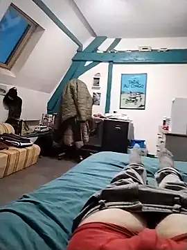 Snapshot of JulesG18 chatting on 03.01.26 JulesG18 online show from 03.01.26