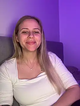 lunawolf21 online show from 01.12.26