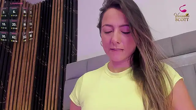 vivianne scott online show from 04.07.26