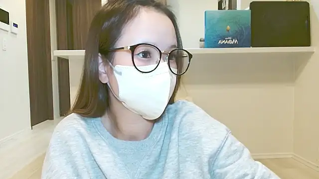 Snapshot of _hina_chan_ chatting on 09.30.25 hina chan online show from 09.30.25