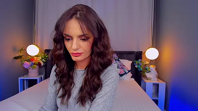 CarlaWhite online show from 10.10.25