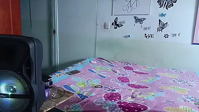 Snapshot of luxandracon23 chatting on 03.14.25 luxandracon23 online show from 03.14.25