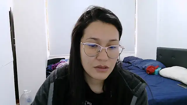 Snapshot of luxandracon23 chatting on 10.01.25 luxandracon23 online show from 10.01.25