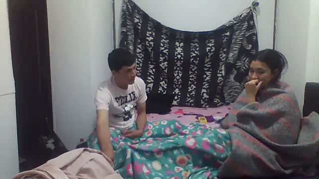 Snapshot of luxandracon23 chatting on 11.01.25 luxandracon23 online show from 11.01.25