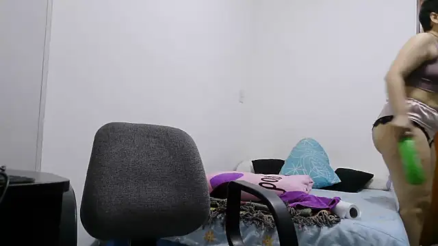 luxandracon23 online show from 02.11.26