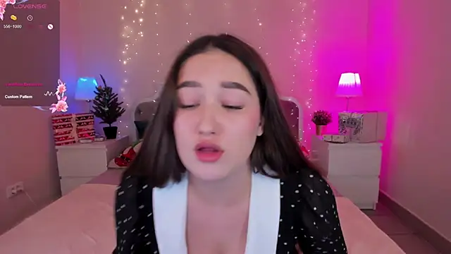 Aria Blisss online show from 12.05.24