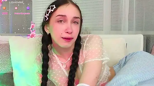 AlicePlayss online show from 02.09.25