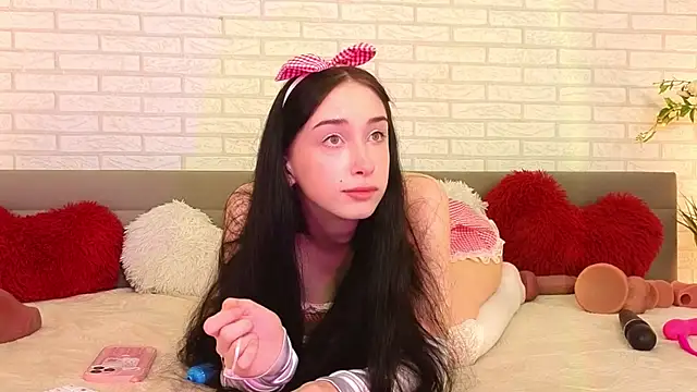 AlicePlayss online show from 03.06.25