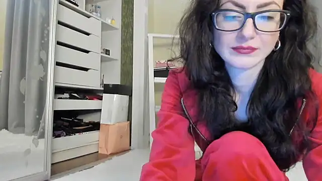 Snapshot of Baby_Jewel chatting on 10.07.25 Baby Jewel online show from 10.07.25