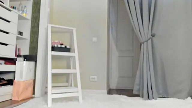 Snapshot of Baby_Jewel chatting on 11.07.25 Baby Jewel online show from 11.07.25