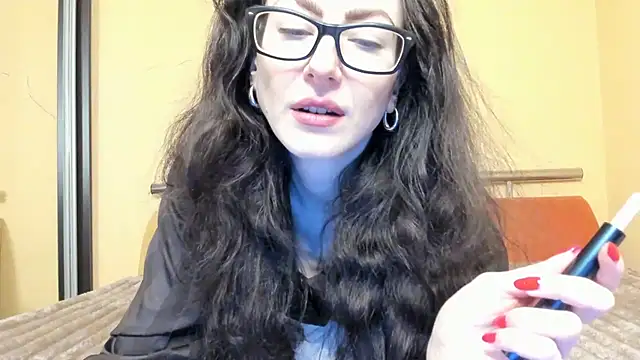 Baby Jewel online show from 12.20.25