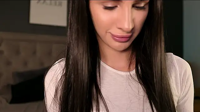 Kim Oberlin  online show from 10.16.25