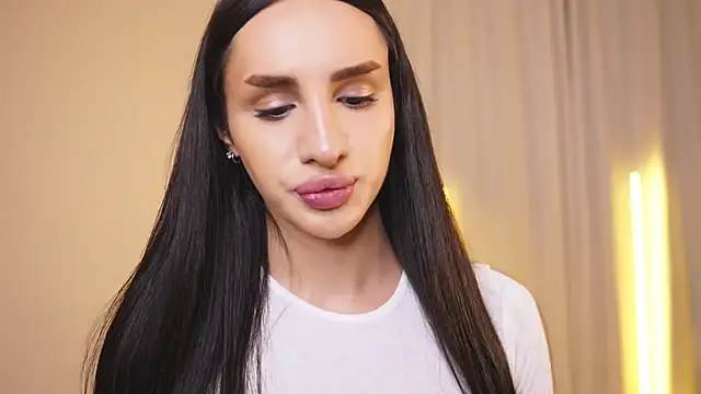 Kim Oberlin  online show from 10.21.25