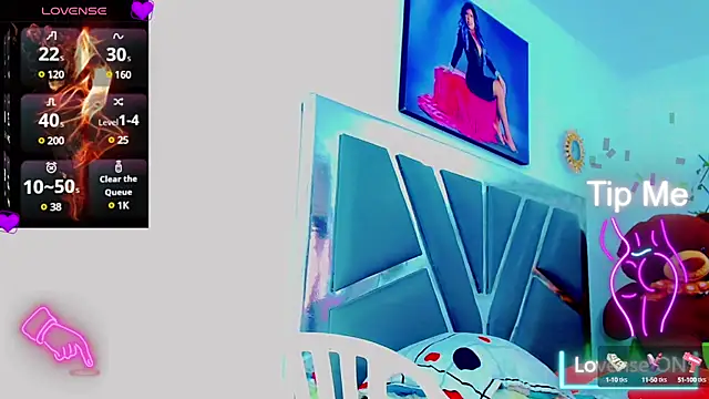 Snapshot of nauthyvalentina chatting on 03.22.25 nauthyvalentina online show from 03.22.25