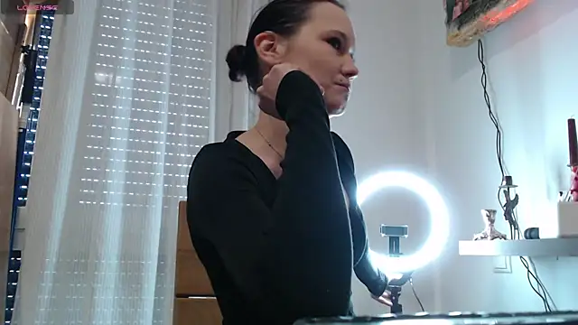 Snapshot of SunnySoulForYou chatting on 03.13.25 SunnySoulForYou online show from 03.13.25