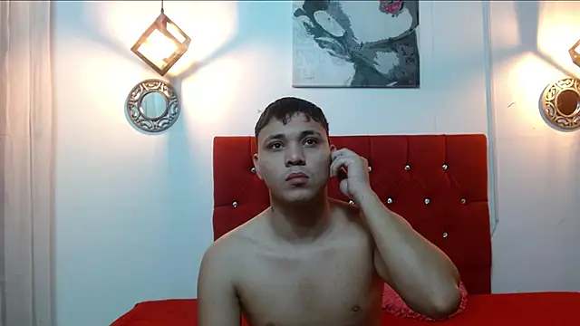 Snapshot of couple_lovelyds chatting on 02.28.25 couple lovelyds online show from 02.28.25