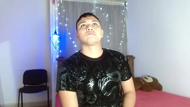 Snapshot of couple_lovelyds chatting on 03.20.25 couple lovelyds online show from 03.20.25