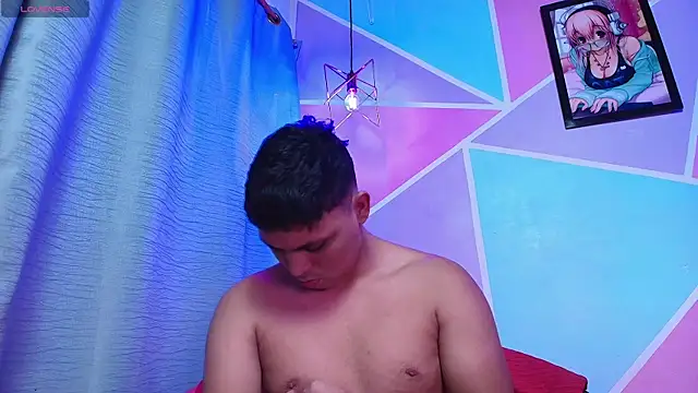 Snapshot of couple_lovelyds chatting on 10.03.25 couple lovelyds online show from 10.03.25