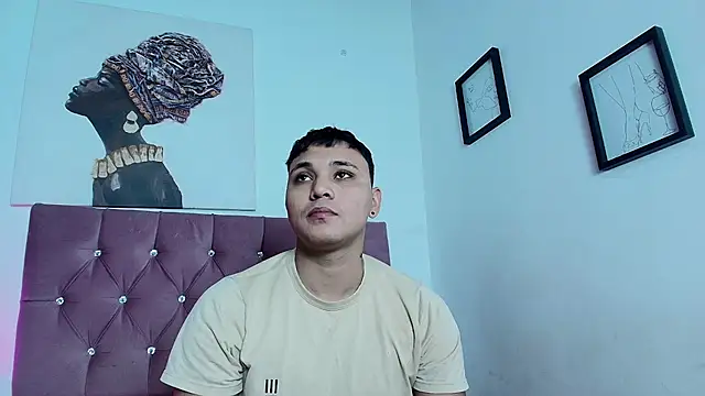 Snapshot of couple_lovelyds chatting on 10.25.25 couple lovelyds online show from 10.25.25