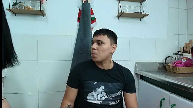 Snapshot of couple_lovelyds chatting on 01.14.26 couple lovelyds online show from 01.14.26