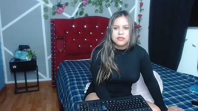 Snapshot of stephanieross202cl chatting on 03.16.25 stephanieross202cl online show from 03.16.25