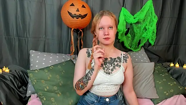 boostyboobs online show from 10.28.25