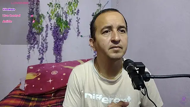 yazforeSolo online show from 09.26.25