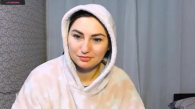 Snapshot of JaneLaJewel chatting on 11.02.25 JaneLaJewel online show from 11.02.25