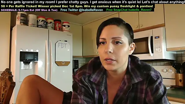 Snapshot of IsabelleRaven chatting on 11.06.25 IsabelleRaven online show from 11.06.25