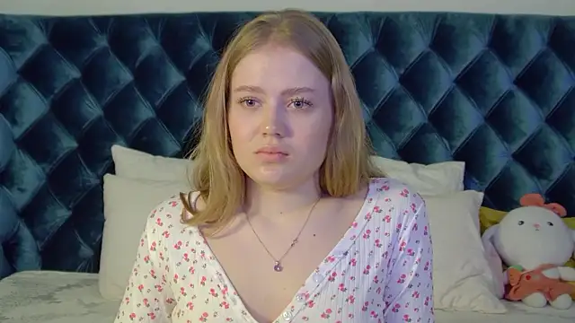 SelinSwarovski online show from 10.13.25